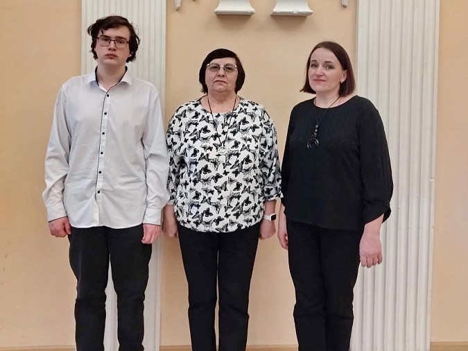 Терентий Мельник стал лауреатом Всероссийского конкурса исполнителей на народных инструментах фото 2