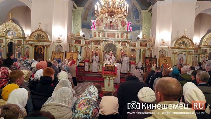 Православные христиане Кинешмы отмечают Пасху фото 17