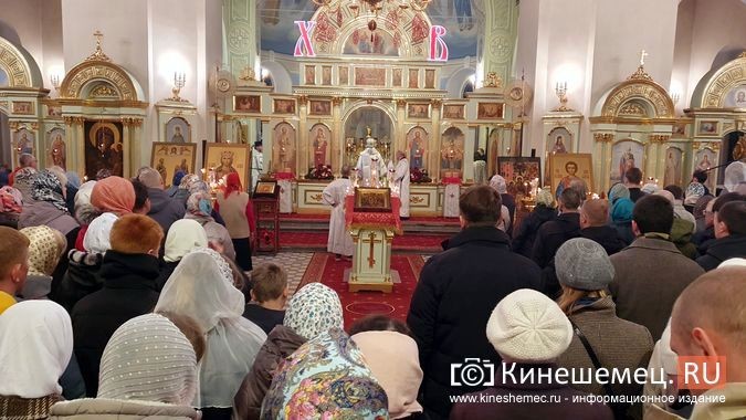 Православные христиане Кинешмы отмечают Пасху фото 15