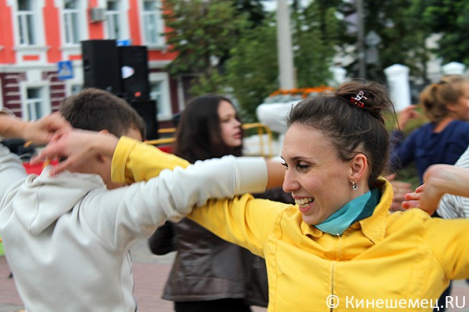 Кинешемцы станцевали хастл фото 5