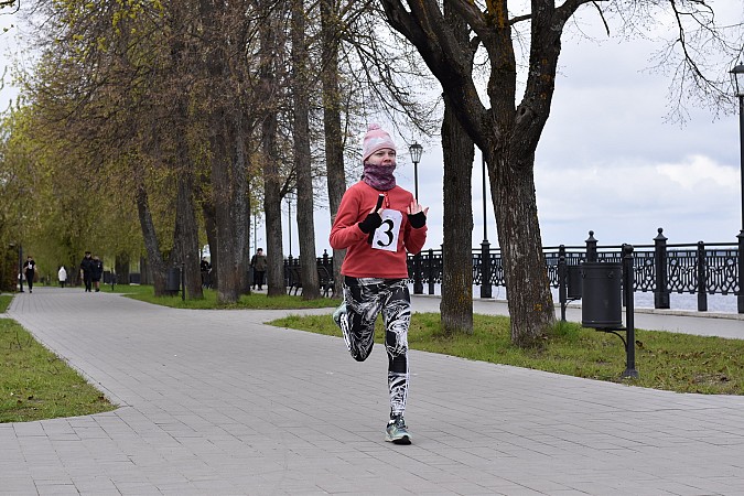 В Кинешме на старт легкоатлетической эстафеты вышли более 500 участников фото 39