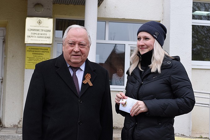 В Кинешме на старт легкоатлетической эстафеты вышли более 500 участников фото 6