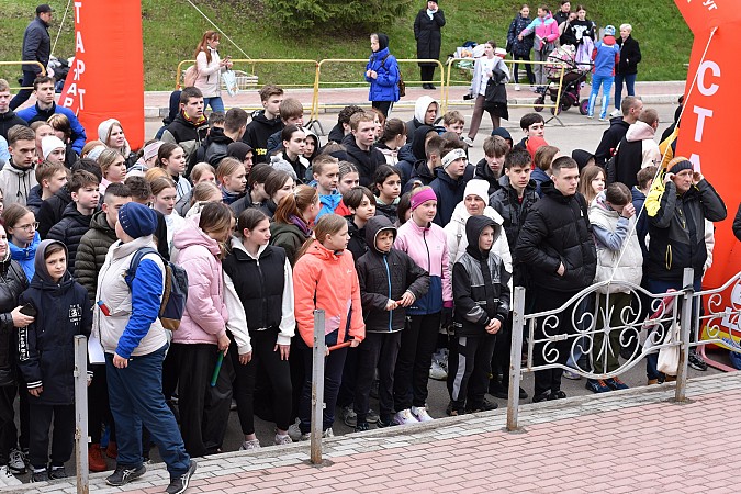В Кинешме на старт легкоатлетической эстафеты вышли более 500 участников фото 2