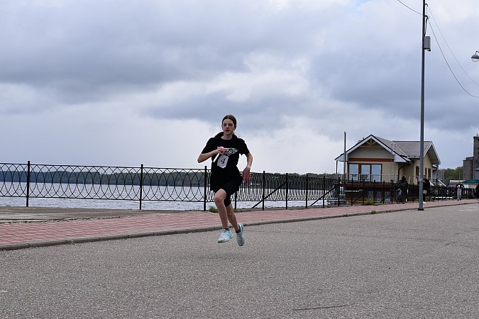 В Кинешме на старт легкоатлетической эстафеты вышли более 500 участников фото 36