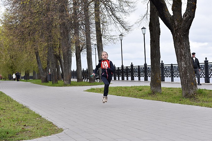 В Кинешме на старт легкоатлетической эстафеты вышли более 500 участников фото 38