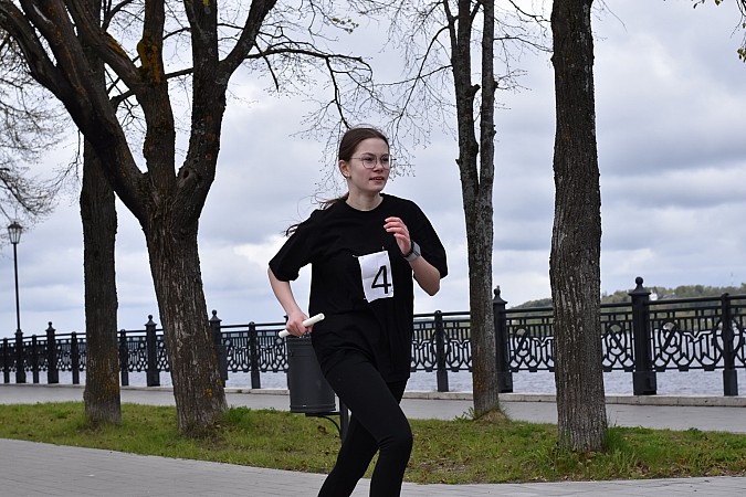 В Кинешме на старт легкоатлетической эстафеты вышли более 500 участников фото 40