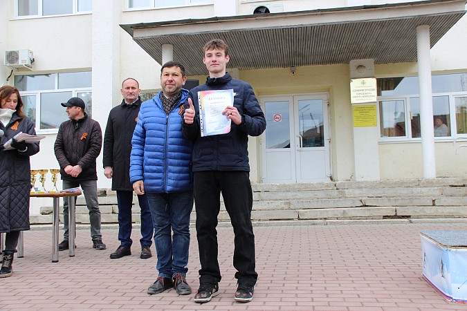 В Кинешме на старт легкоатлетической эстафеты вышли более 500 участников фото 53