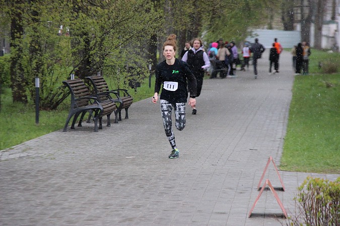 В Кинешме на старт легкоатлетической эстафеты вышли более 500 участников фото 49