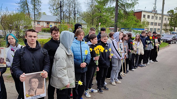 В канун Дня Победы у бюста маршалу Василевскому состоялся митинг фото 6