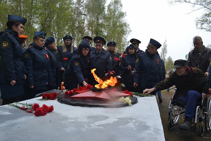На воинских захоронениях на кладбищах «Сокольники» и «Затенки» прошли митинги фото 27