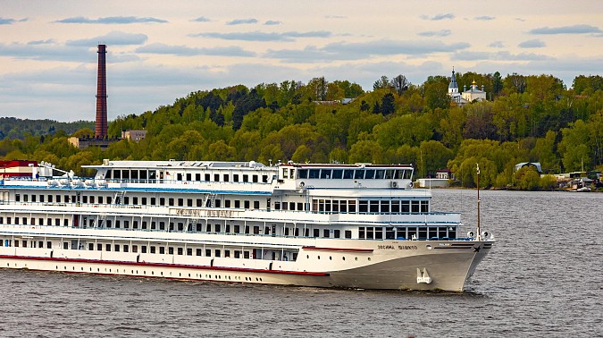 С начала туристической навигации Кинешма встретила 13 теплоходов фото 3