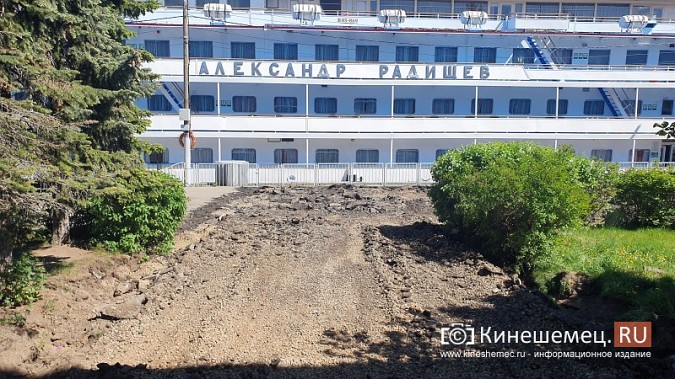 В Кинешме началось благоустройство территории у главного причала фото 3