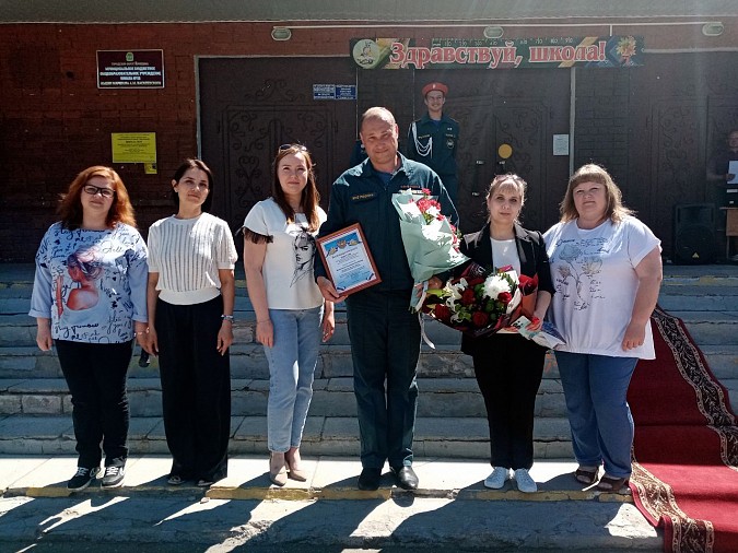 Полонез и падеграс: в школе №18 отгремел кадетский бал фото 9