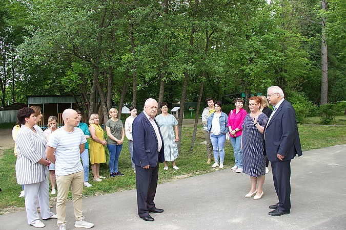 В Кинешме в 2-х детских садах установят спортплощадки, заасфальтируют территории 4-х школ фото 4