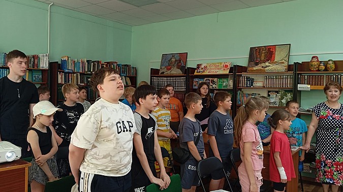 В библиотеке №2 посвятили цикл мероприятий Дню России фото 4