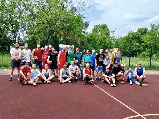 На новой площадке на ул.Костромской прошел дружеский турнир по баскетболу фото 6