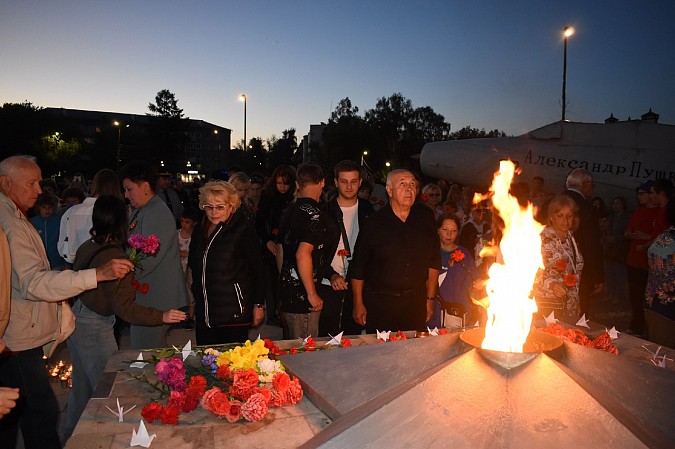 В Кинешме зажгли свечи в память о погибших в годы Великой Отечественной войны фото 4