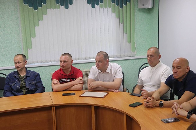 Кинешму по приглашению «Союза десантников» посетил сенатор РФ Валерий Васильев фото 7