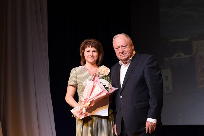 В канун Дня города в Кинешме чествовали передовиков фото 7