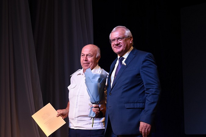 В канун Дня города в Кинешме чествовали передовиков фото 9