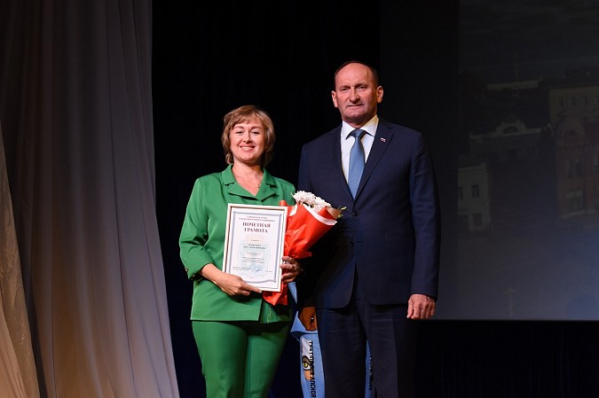 В канун Дня города в Кинешме чествовали передовиков фото 29