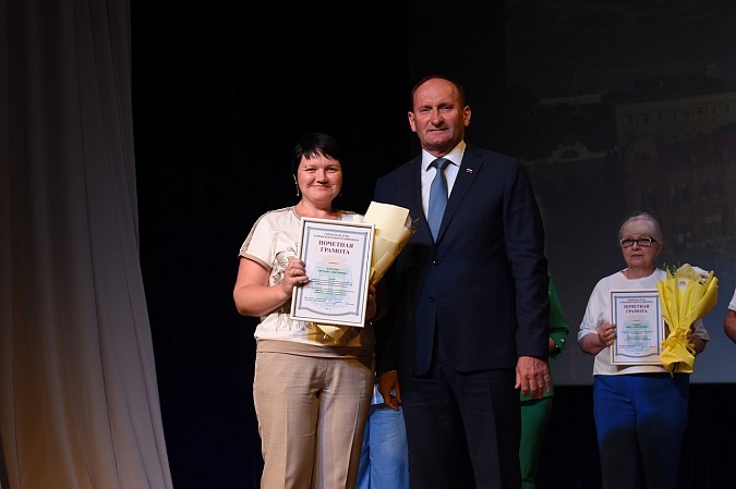 В канун Дня города в Кинешме чествовали передовиков фото 52