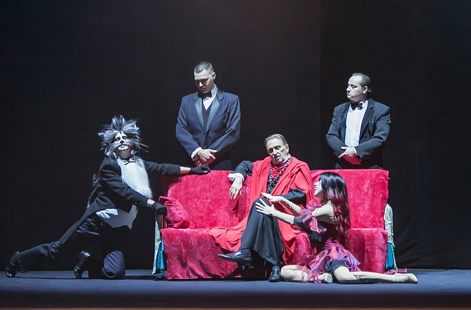 Слезы и восхищение: Кинешемский театр представил «Мастера и Маргариту» фото 28