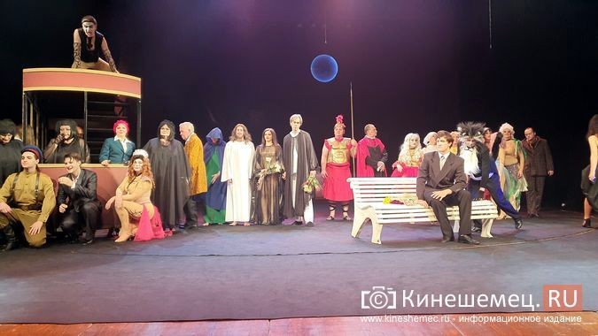 Слезы и восхищение: Кинешемский театр представил «Мастера и Маргариту» фото 34