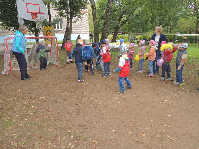 В Кинешме прошёл товарищеский футбольный матч среди дошколят фото 3