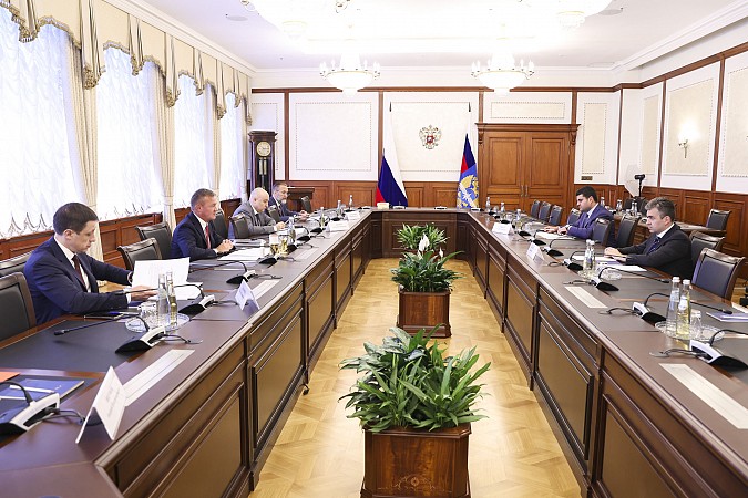 Губернатор Ивановской области провел рабочую с главой Минтранса РФ Романом Старовойтом фото 3