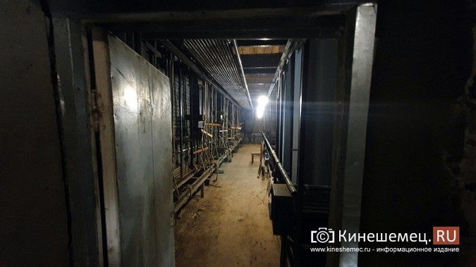 Занавес из испанского бархата и новое оборудование: Кинешемский театр готовится к сезону фото 10