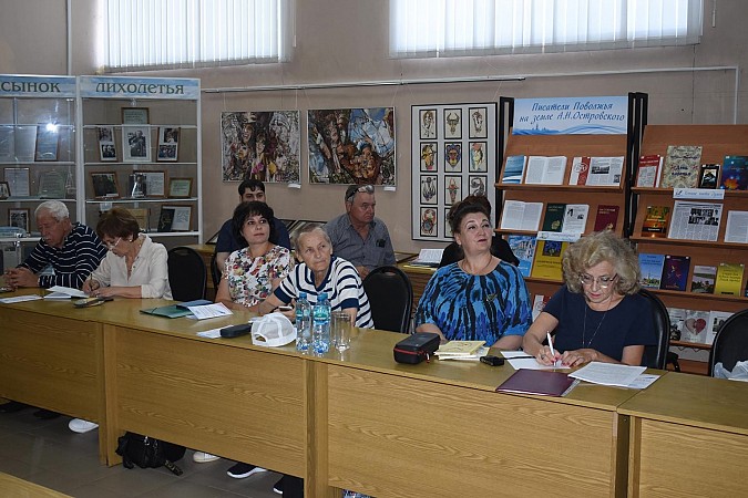 В Кинешме завершила работу конференция писателей Поволжья фото 5