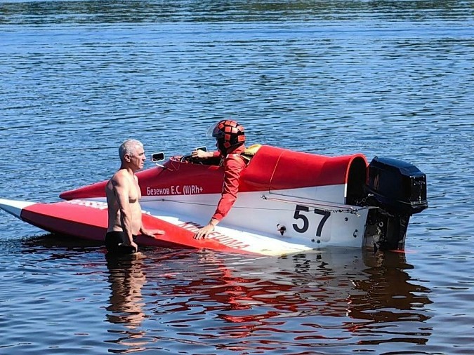 Кинешемский гонщик выиграл этап открытого чемпионата Белорусии по водно-моторному спорту фото 2