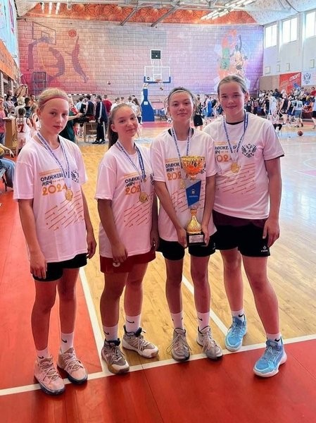 Кинешемские «Гламурные енотики» выиграли турнир «Оранжевый мяч» в Иванове фото 3