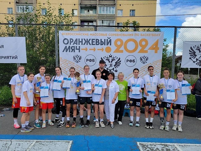 Кинешемские «Гламурные енотики» выиграли турнир «Оранжевый мяч» в Иванове фото 4