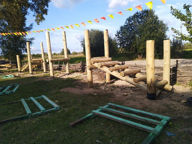 На «Рубеже маршала А.М.Василевского» устанавливают новые элементы полосы препятствий фото 2