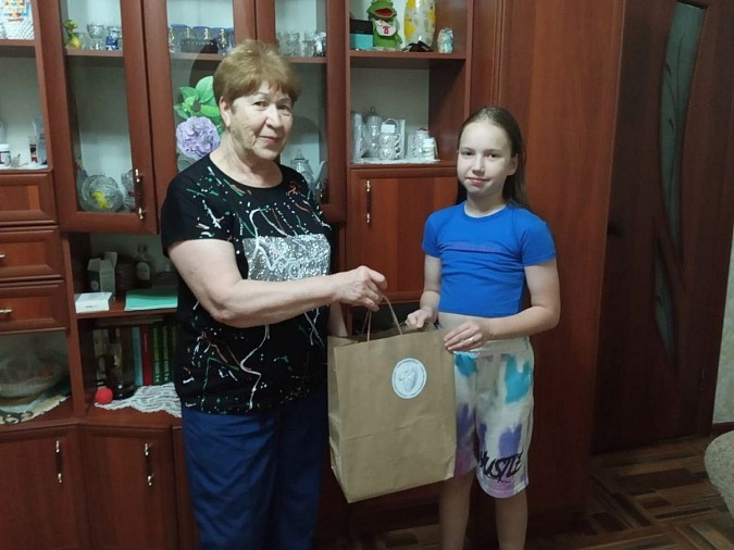 В Кинешме все больше людей присоединяются к акции «Поможем собрать детей в школу» фото 3