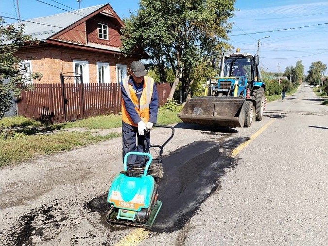 В Кинешме продолжается ямочный ремонт дорог фото 5