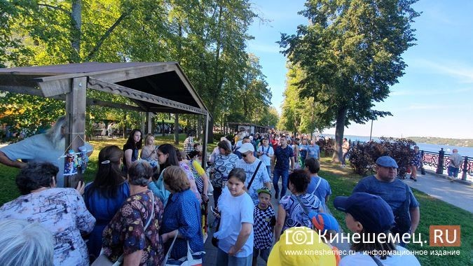 Сотни кинешемцев и гостей города посетили фестиваль «Кинешма купеческая» фото 17