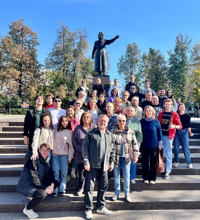 Кинешемский театр представил в Нижнем Новгороде спектакль «Козьма Захарьич Минин, Сухорук» фото 27