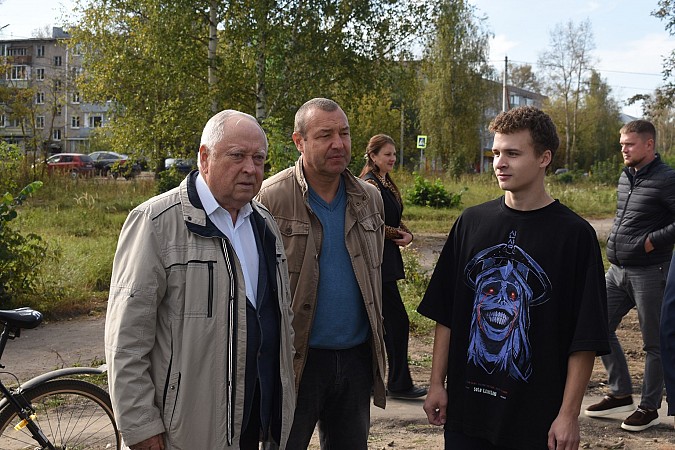 На ул.Гагарина завершено строительство площадки для занятий воркаутом фото 4