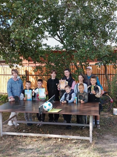 На детской площадке ТОС «Можайского» состоялся турнир по настольному теннису фото 2