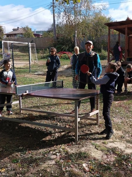 На детской площадке ТОС «Можайского» состоялся турнир по настольному теннису фото 6