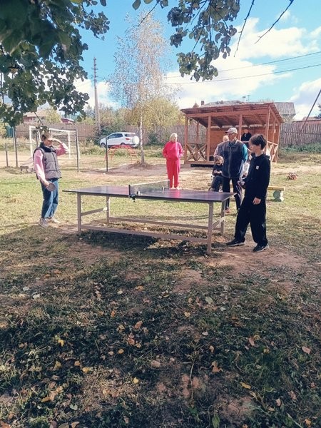 На детской площадке ТОС «Можайского» состоялся турнир по настольному теннису фото 4