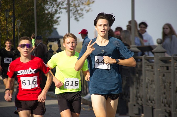 Более 500 человек приняли участие в пробеге памяти маршала А.М.Василевского фото 24