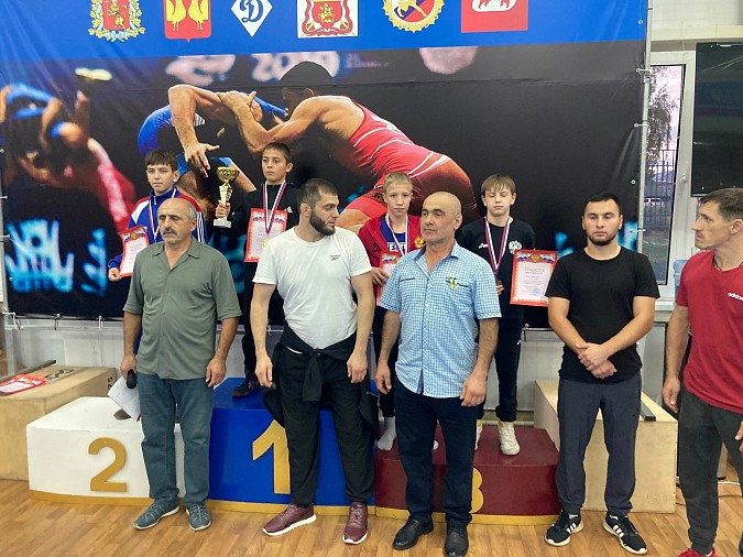 Кинешемцы завоевали награды на Межрегиональном турнире по вольной борьбе фото 7