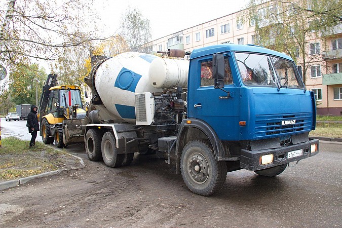 На улице Щорса началось устройство тротуара фото 3