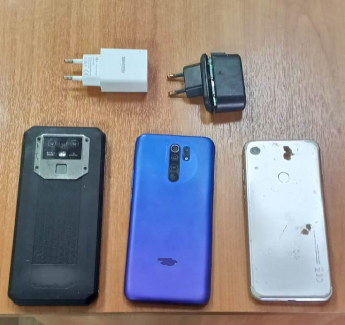 В Кинешемскую колонию ИК-4 пытались пронести мобильные телефоны фото 2