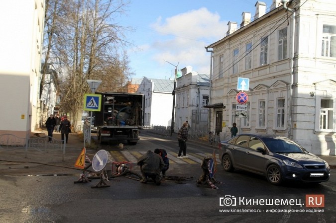 Автолюбители Кинешмы с трудом привыкают к одностороннему движению по ул.им.Крупской фото 3