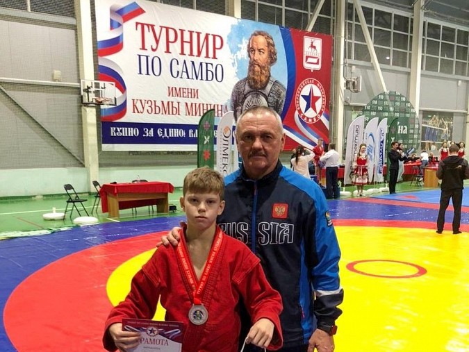 Максим Тарасов стал серебряный призером турнира по самбо в Балахне фото 2